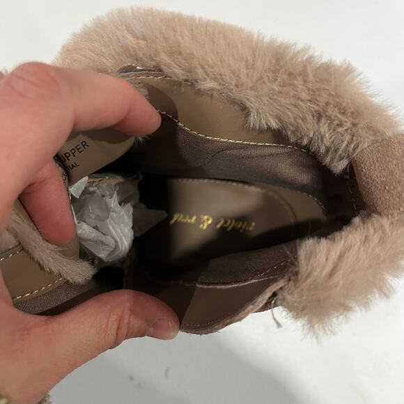 NWT Violet and Red Women's Beige Hailey Taupe Fur Suede Leather Boots Size 6.5 - Picture 5 of 7